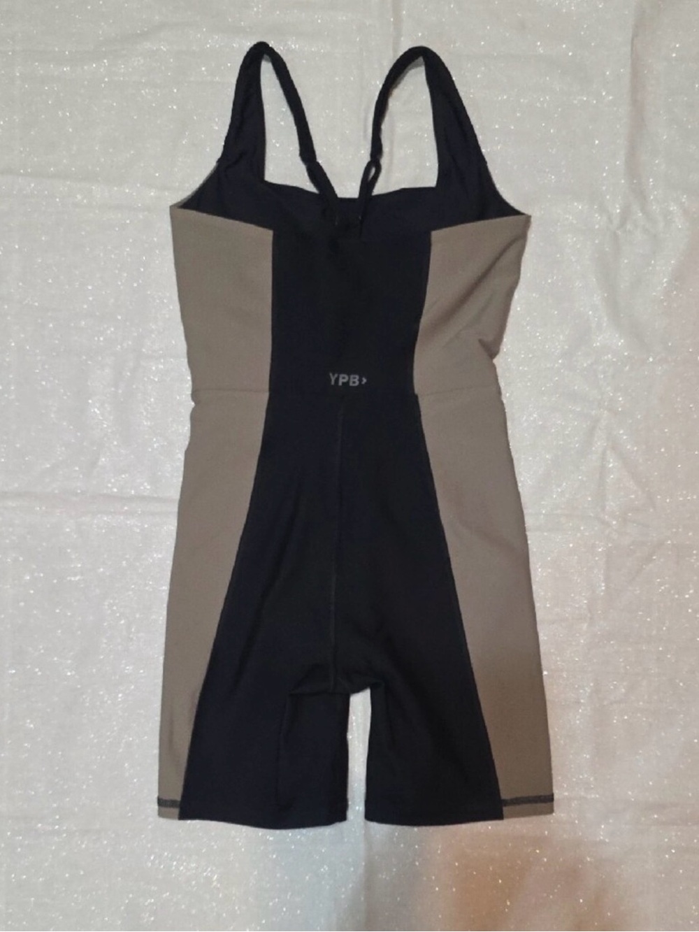 Abercrombie & Fitch Workout Set - Picture 2 of 3